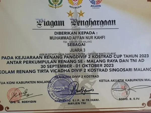 Konsistensi di Lintasan Renang: M. Affan Nur Kahfi Raih Juara 3 Kejuaraan Renang Divif 2 Kostrad Singosari 2023